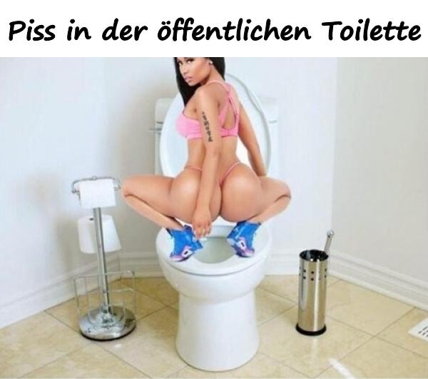 Piss in der öffentlichen Toilette