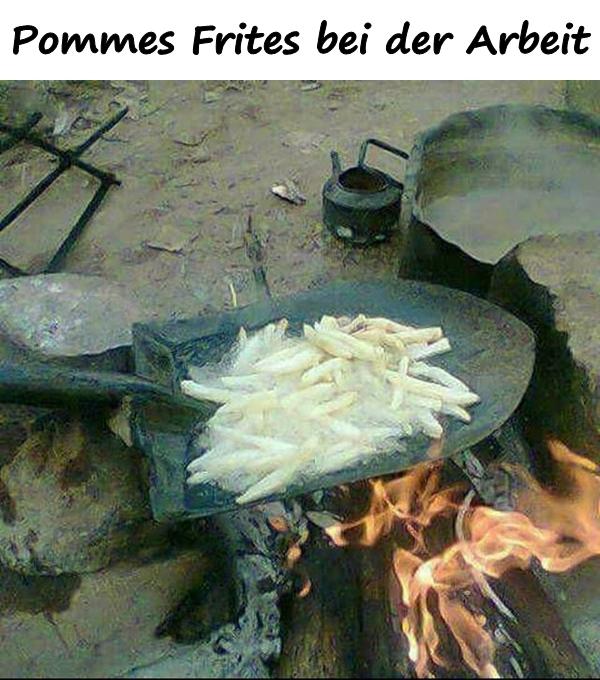 Pommes Frites bei der Arbeit