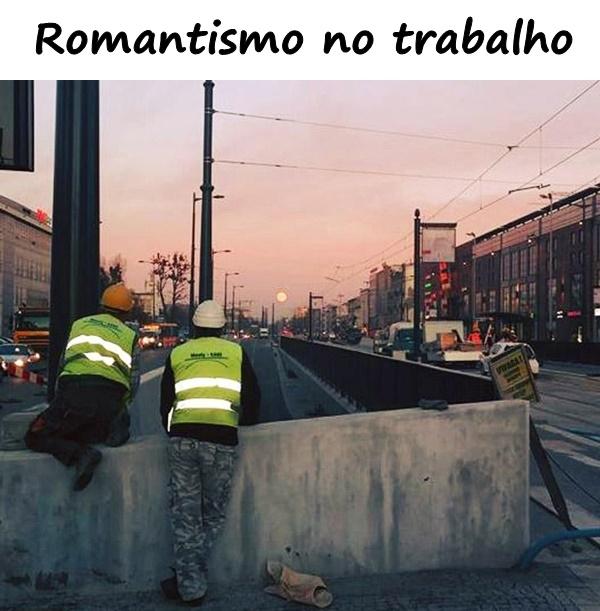 Romantismo no trabalho