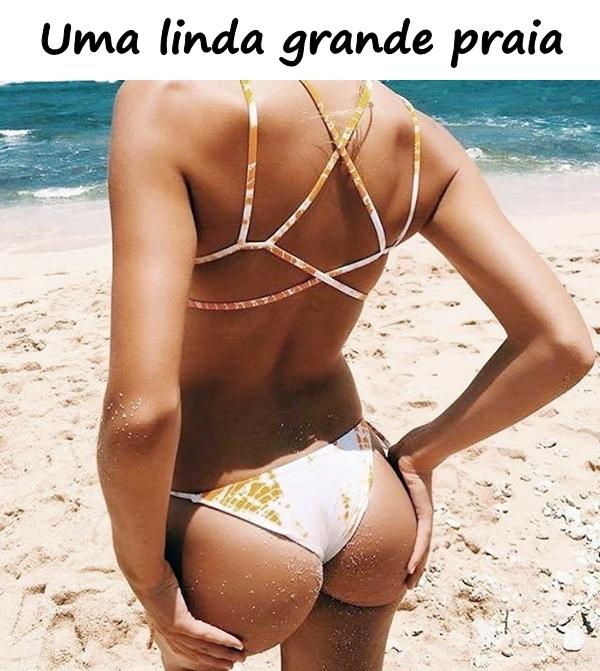 Uma linda grande praia